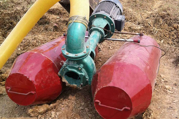 遠洋牌立式泥沙泵抽取干沙現場